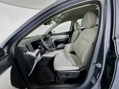 Used 2025 Hyundai Tucson SEL FWD image 13