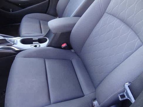 Used 2023 Toyota Corolla LE image 8