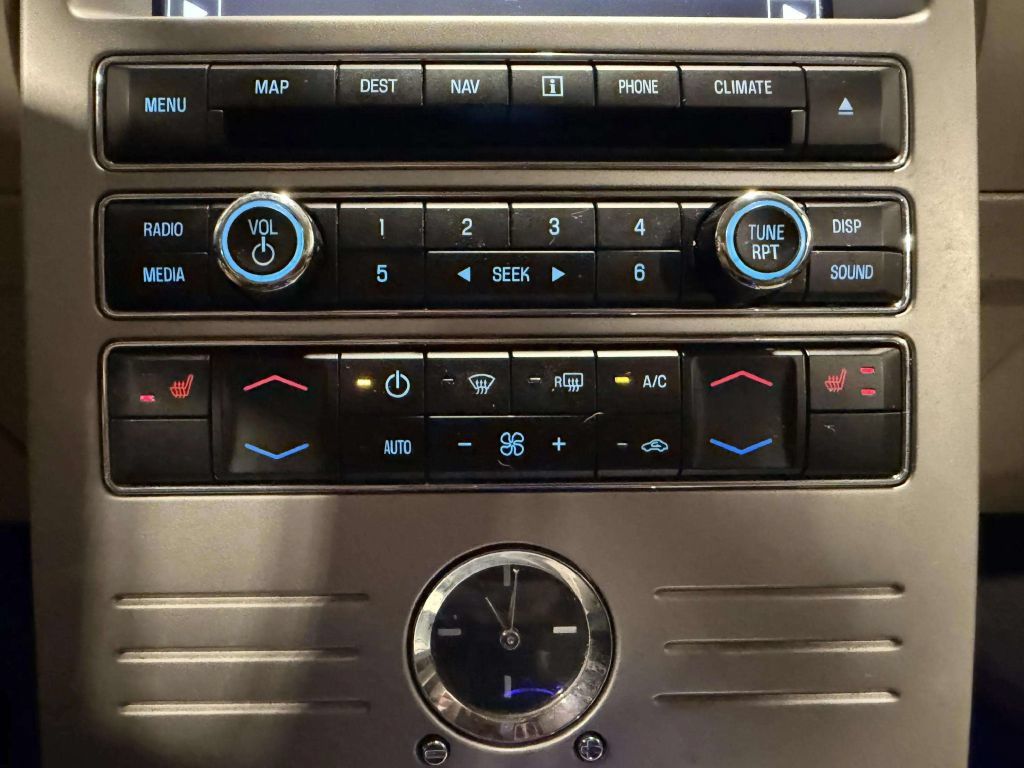 Used 2011 Ford Flex Limited FWD image 35