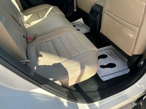Used 2017 Honda CR-V LX image 11