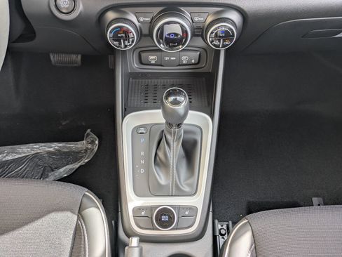 New 2026 Hyundai Venue SEL image 22