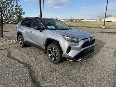 Used 2023 Toyota RAV4 XSE w/ Weather Package AWD/4WD image 3