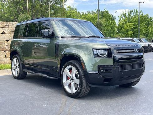 Used 2026 Land Rover Defender 110 X AWD/4WD image 7