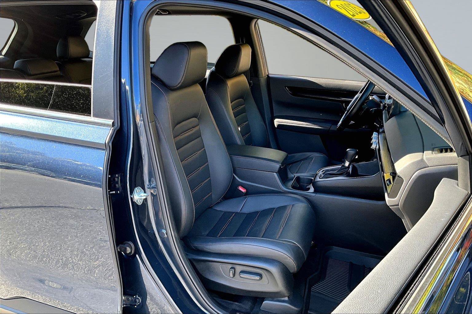 Used 2025 Honda CR-V Sport Touring image 7