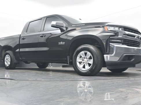 Used 2020 Chevrolet Silverado 1500 LT w/ Texas Edition image 22