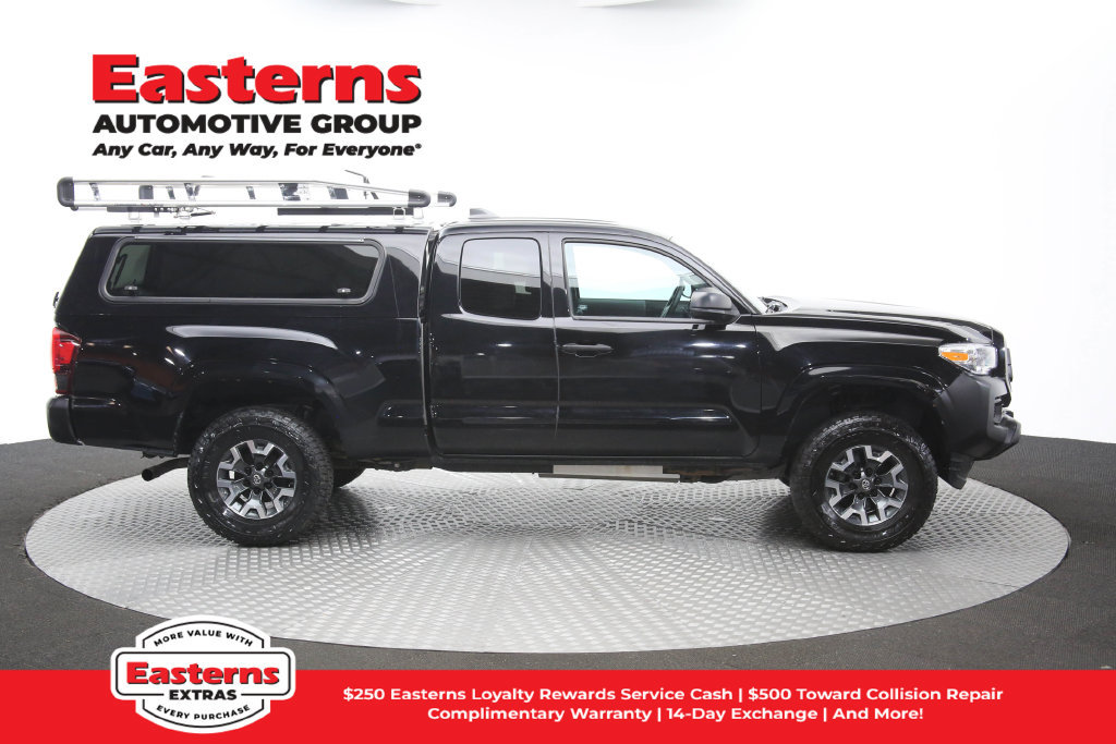 Used 2023 Toyota Tacoma SR AWD/4WD image 47