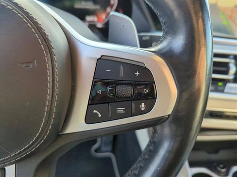 Used 2022 BMW X7 M50i AWD/4WD image 19