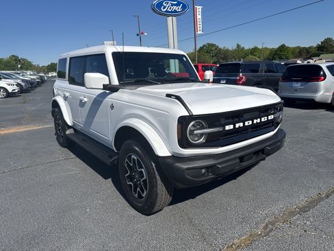 Certified 2025 Ford Bronco Outer Banks AWD/4WD image 4