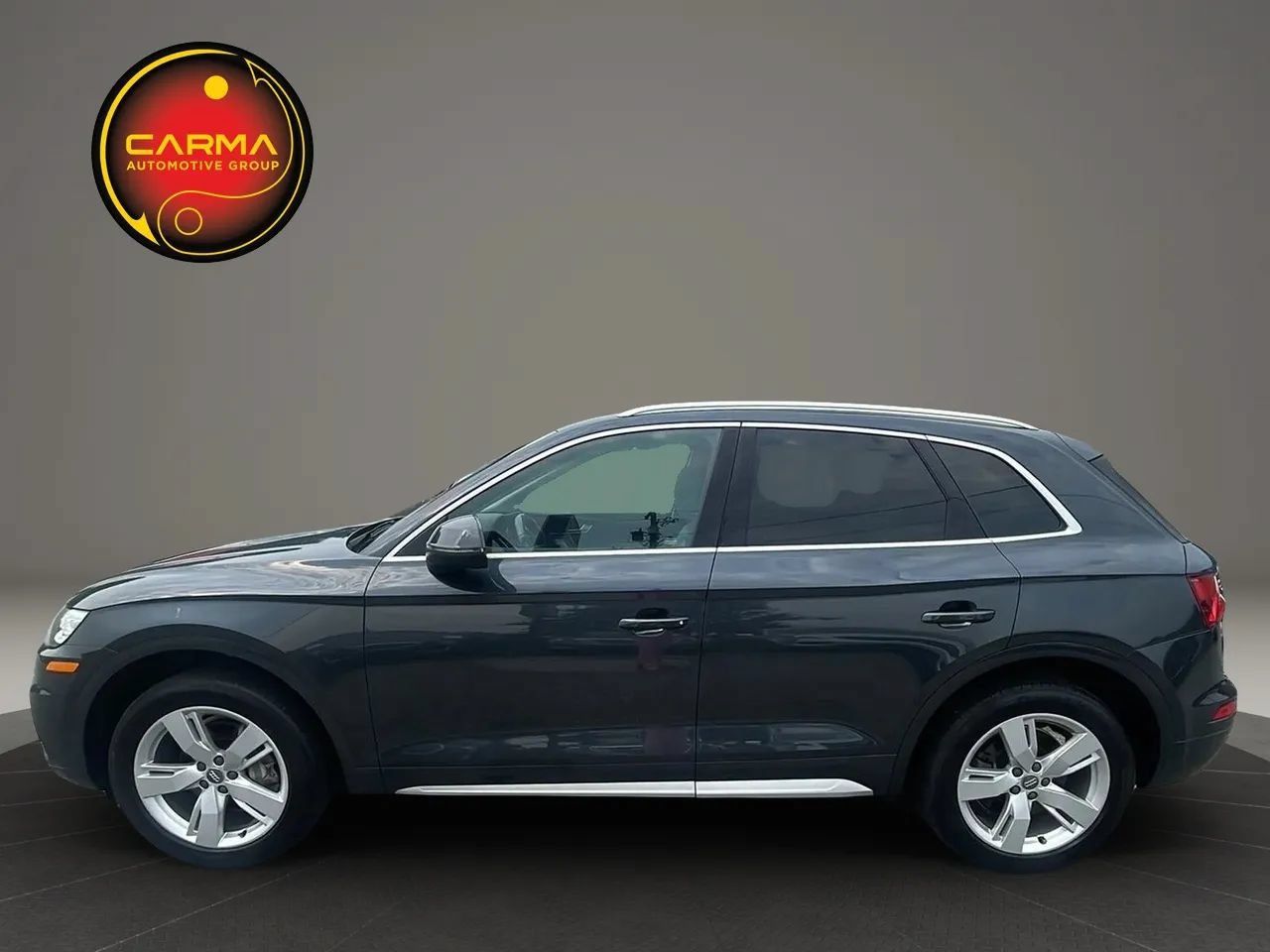 Used 2019 Audi Q5 2.0T Premium w/ Convenience Package AWD/4WD image 3