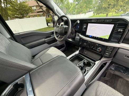 Used 2023 Ford F250 XLT w/ XLT Premium Package AWD/4WD image 28