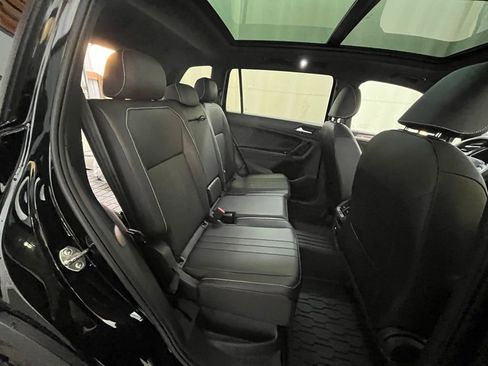 Certified 2024 Volkswagen Tiguan SE R-Line image 28