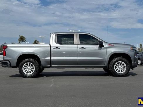 Used 2021 Chevrolet Silverado 1500 RST image 3