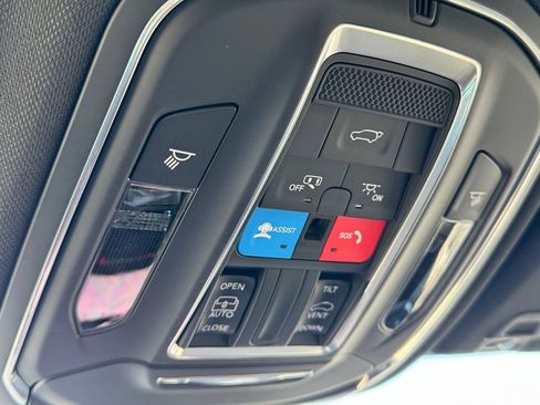 New 2026 Jeep Grand Cherokee Altitude AWD/4WD image 21