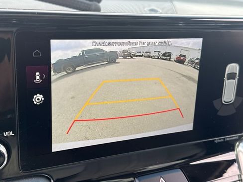 Used 2023 Kia Sorento SX image 26