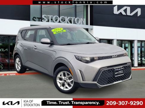Used 2024 Kia Soul LX w/ Option Group 015 image 1