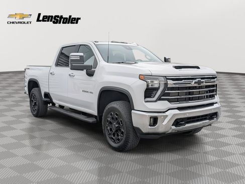 Used 2024 Chevrolet Silverado 2500 LTZ w/ LTZ Convenience Package image 6