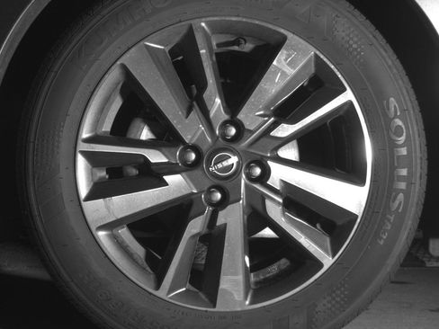 Used 2025 Nissan Versa SV image 12