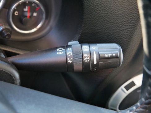 Used 2014 Jeep Wrangler Unlimited Sahara w/ Dual Top Group image 22