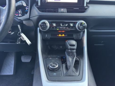 Used 2024 Toyota RAV4 LE image 15