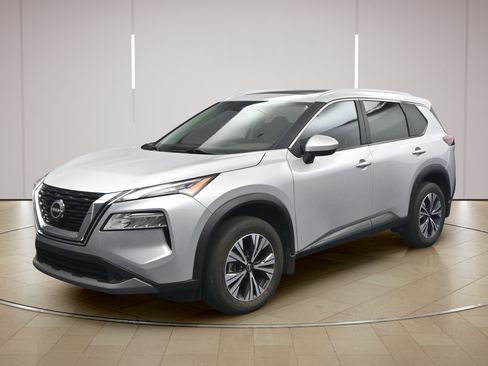 Certified 2023 Nissan Rogue SV w/ SV Premium B Package FWD image 3