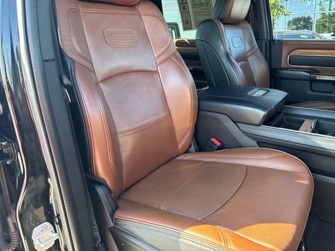 Used 2022 RAM 2500 Limited AWD/4WD image 54