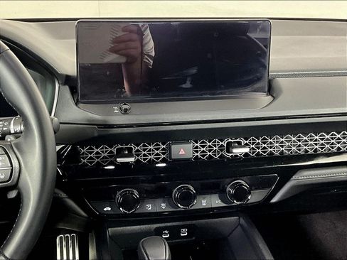 Used 2025 Honda Accord Sport image 9