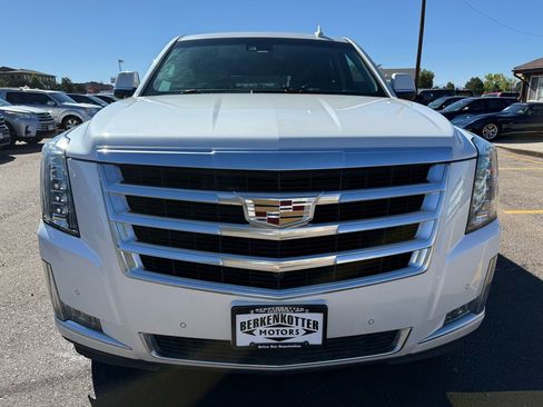 Used 2016 Cadillac Escalade Premium image 8
