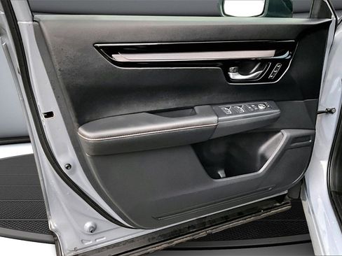 Used 2023 Honda CR-V Sport Touring image 17