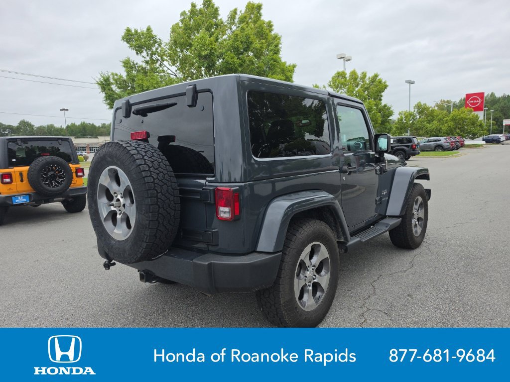 Used 2018 Jeep Wrangler Sahara w/ Dual Top Group AWD/4WD image 5