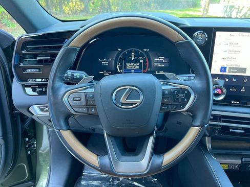 Certified 2025 Lexus RX 350 Premium w/ Accessory Package (Z1) image 13