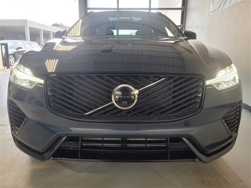 New 2026 Volvo XC60 T8 Plus w/ Protection Package Premier image 14