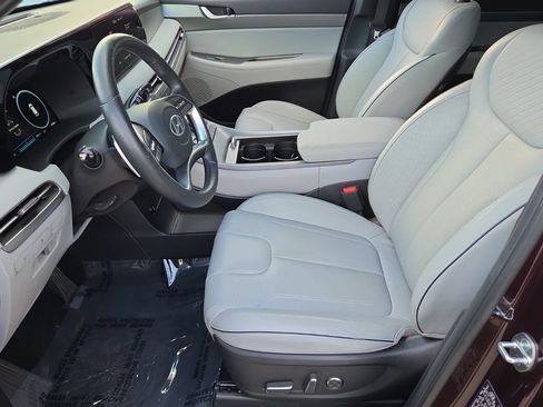 Used 2024 Hyundai Palisade SEL w/ Premium Package FWD image 10