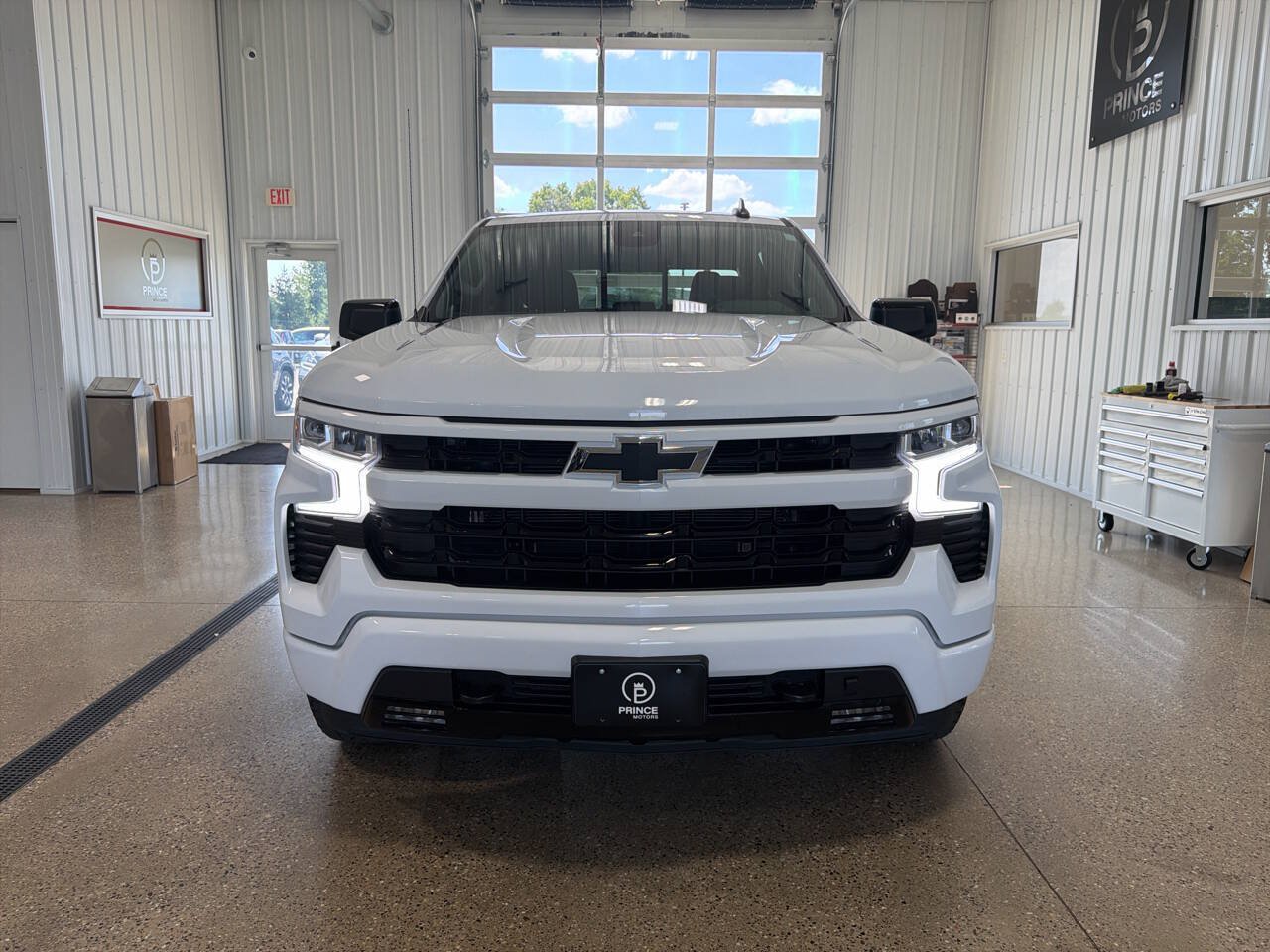 Used 2024 Chevrolet Silverado 1500 RST w/ Convenience Package II AWD/4WD image 7