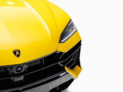 Used 2025 Lamborghini Urus SE AWD/4WD image 21