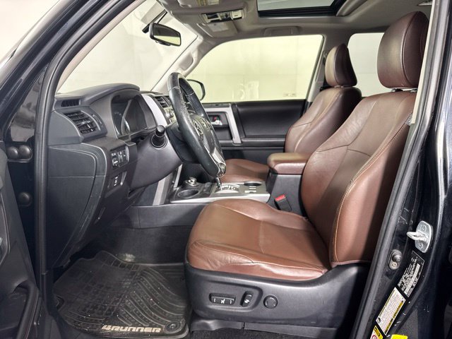 Used 2015 Toyota 4Runner Limited AWD/4WD image 11