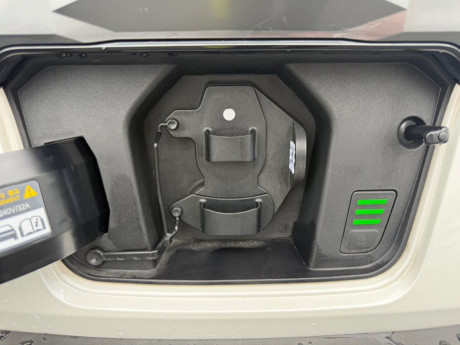 Used 2023 Kia Niro Wave w/ Wave Preserve Package FWD image 50
