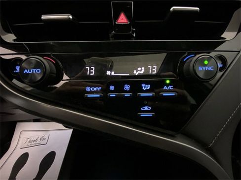 Used 2021 Toyota Camry XSE image 19