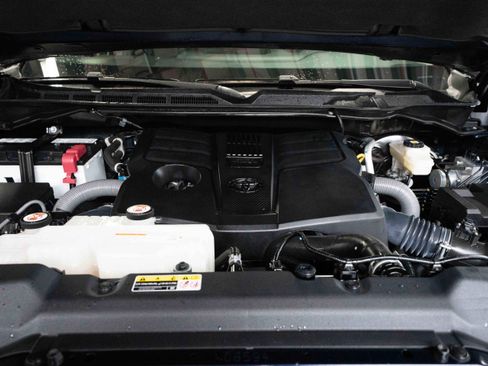 Used 2023 Toyota Tundra SR5 w/ SR5 Premium Package image 30