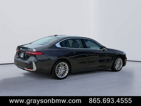 Used 2025 BMW 540i xDrive AWD/4WD image 3