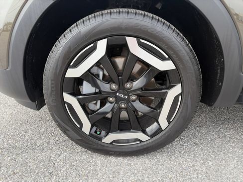 Used 2025 Kia Telluride S AWD/4WD image 28
