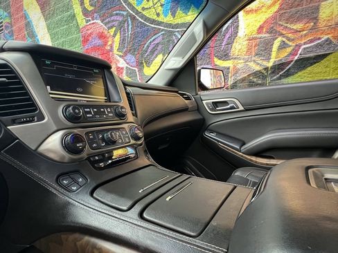 Used 2018 GMC Yukon Denali w/ Denali Ultimate Package image 16