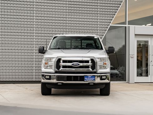 Used 2015 Ford F150 XLT w/ Equipment Group 302A Luxury AWD/4WD image 34