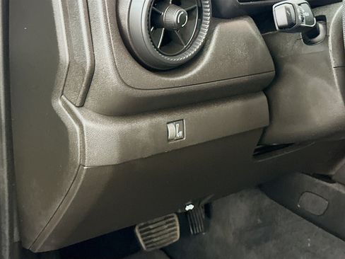 Used 2024 Chevrolet Colorado Trail Boss w/ Technology Package image 17