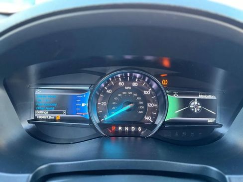 Used 2018 Ford Explorer XLT w/ Equipment Group 202A image 39