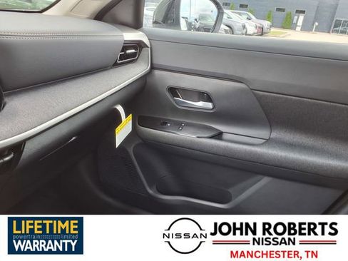 New 2026 Nissan Kicks SV image 7