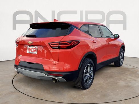 Used 2025 Chevrolet Blazer LT FWD image 14
