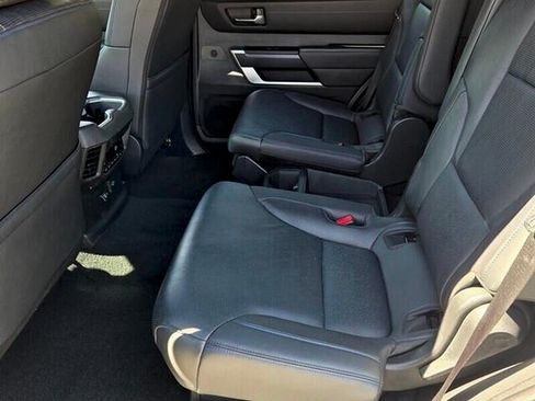 Used 2025 Toyota Sequoia Platinum AWD/4WD image 11