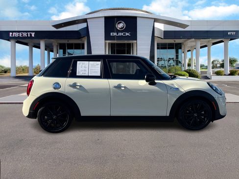 Used 2019 MINI Cooper S w/ Premium Package image 2
