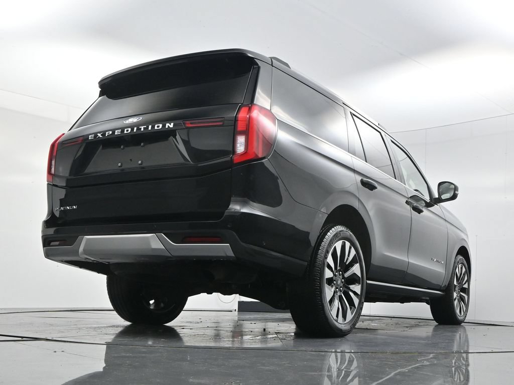 Used 2025 Ford Expedition Platinum w/ Driver's Package AWD/4WD image 49