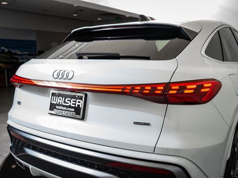 New 2025 Audi Q5 Premium Plus image 9